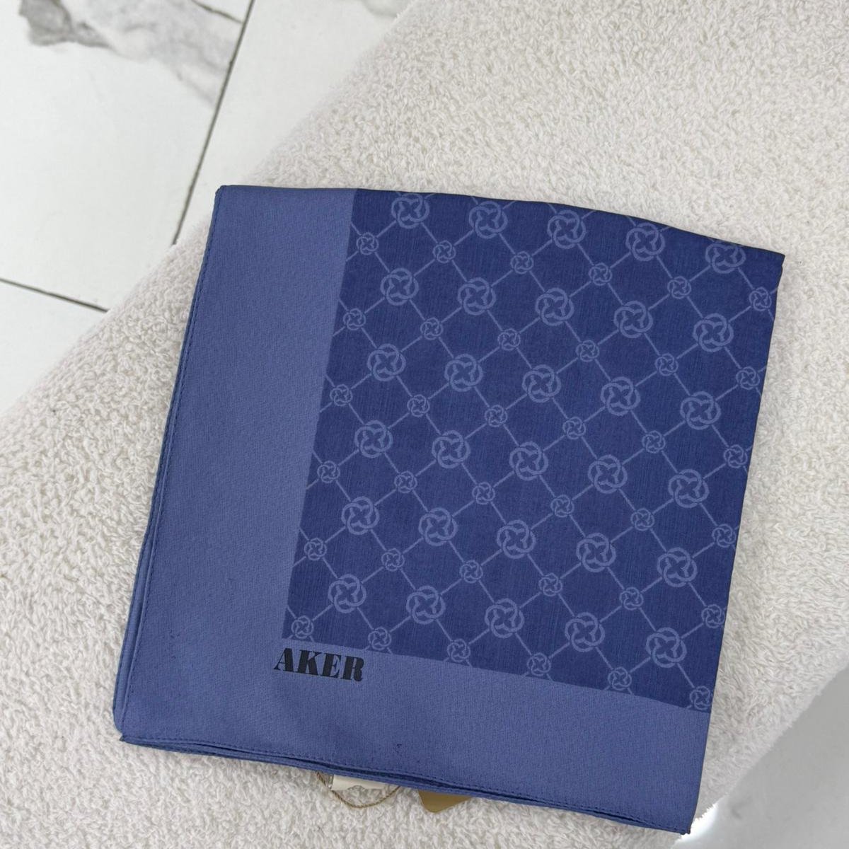 aker elegance eşarp
