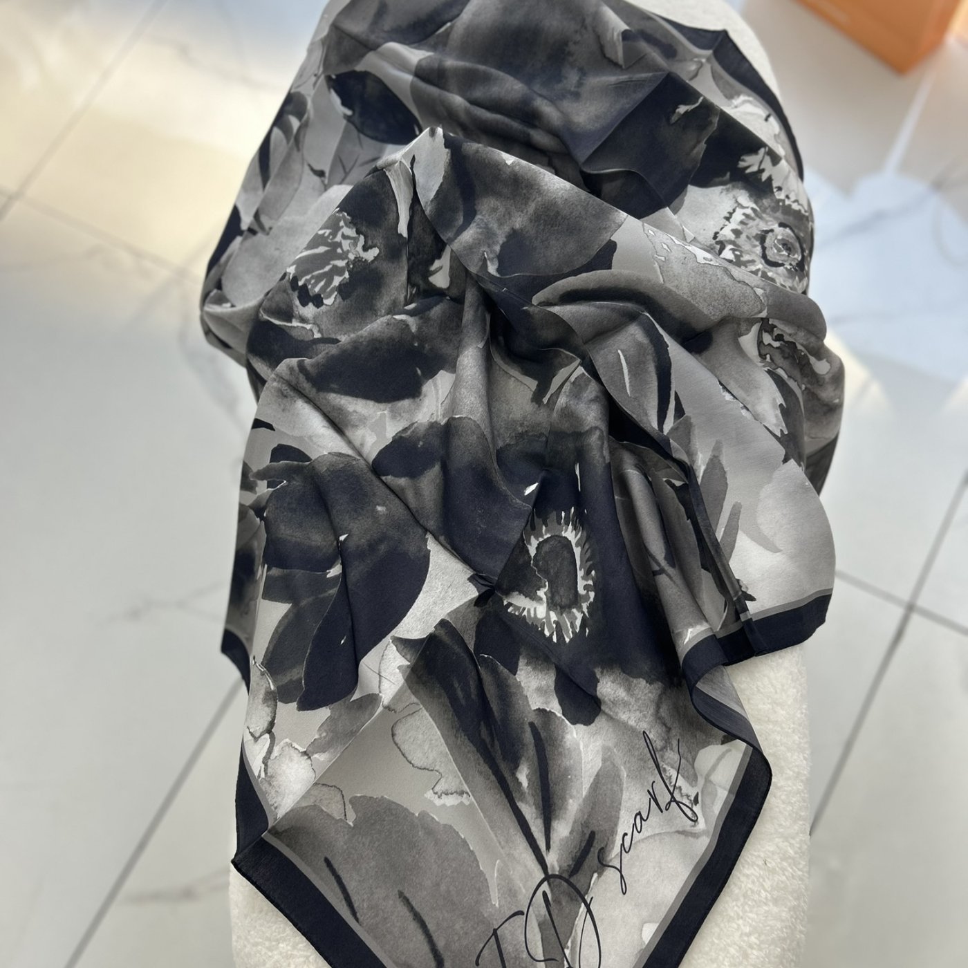 ED Scarf Eşarp